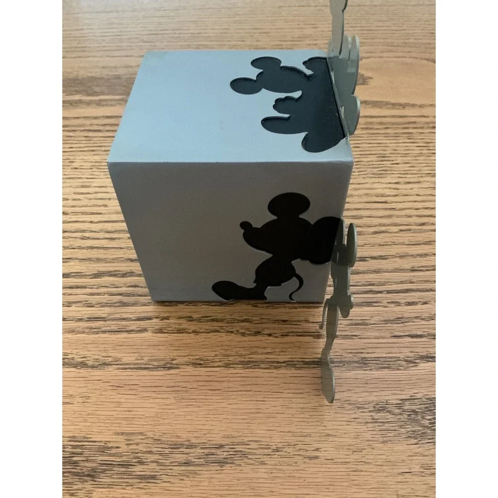 Vintage 1999 Disney Mickey Mouse Grey Metal Cube Desk Clock Target Exclusive